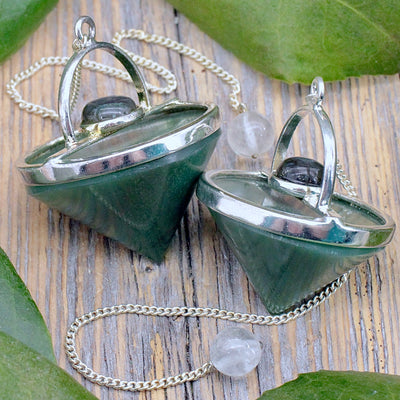 Green Aventurine Cone Pendulum with Labradorite Cabochon