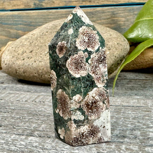 Green Flower Agate tower