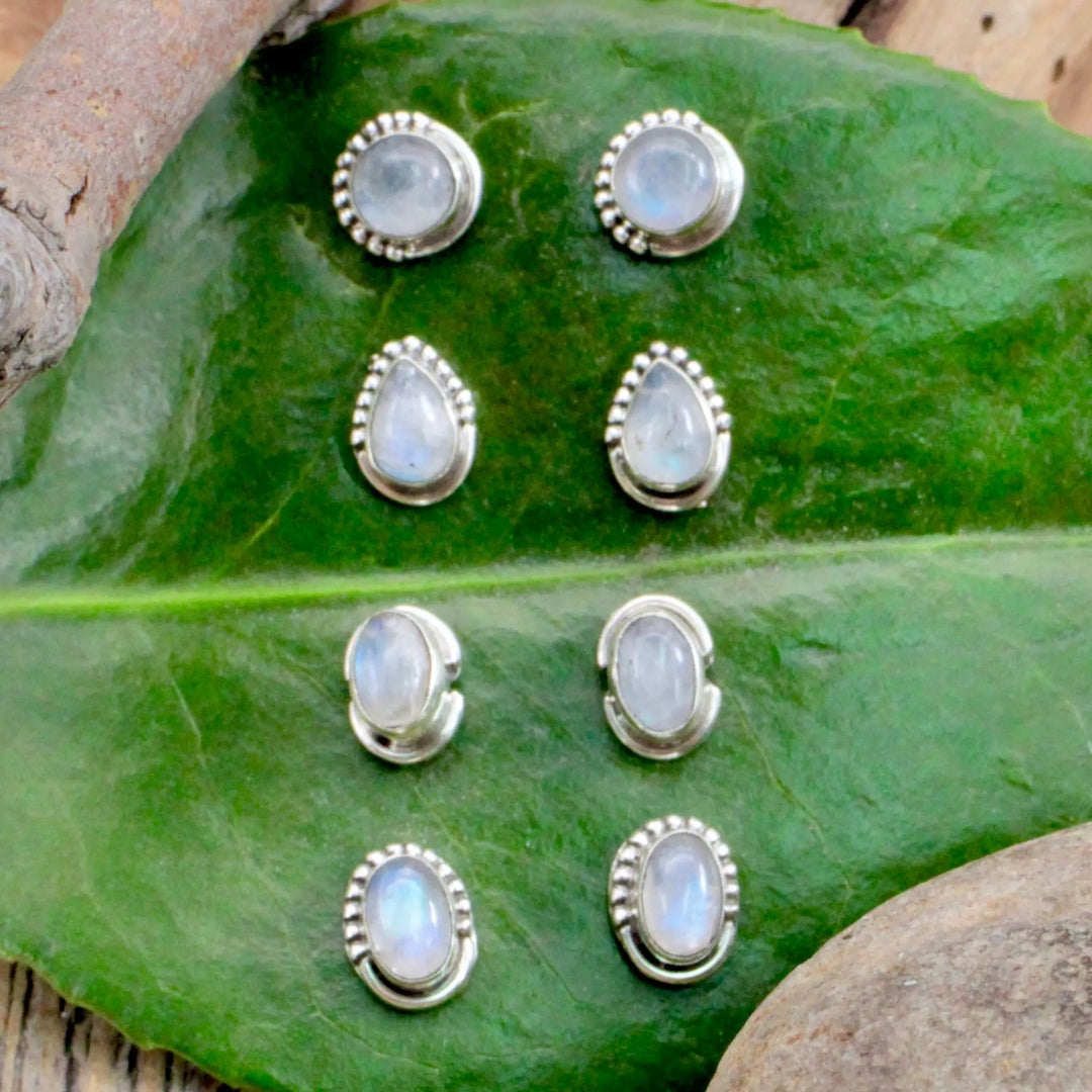 VE# Vintage Sterling 925 Silver & Moonstone popular Stud Earrings