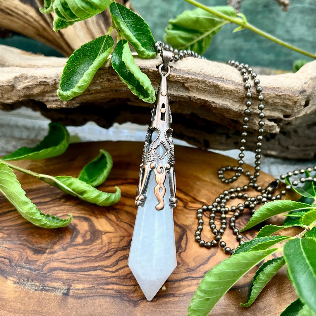 JN1849_Quartz_Long_Crystal_Dro