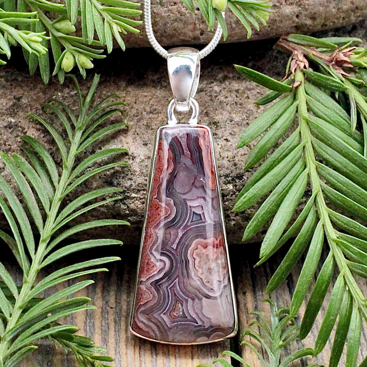 Laguna Lace Agate Pendant