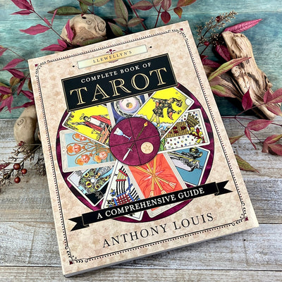 Llewellyn's Complete Book of Tarot: A Comprehensive Guide