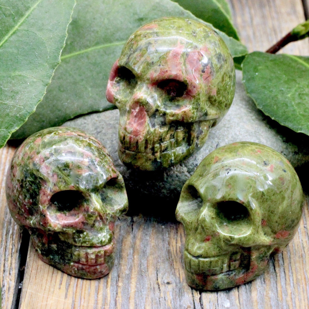 Larvikite Skull deals Carving