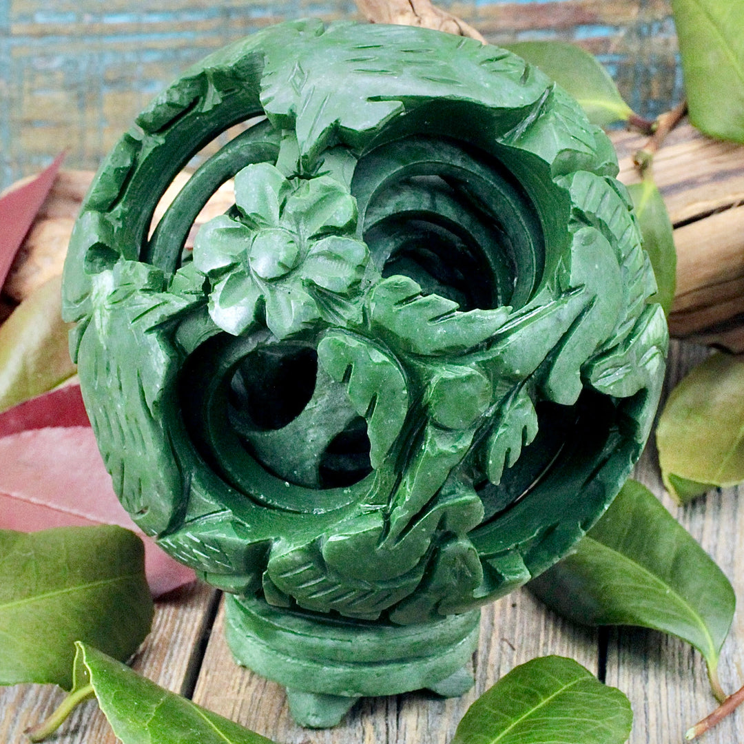 パワーストーン一式 Green Soapstone Puzzle Ball with Stand – RockMama.com