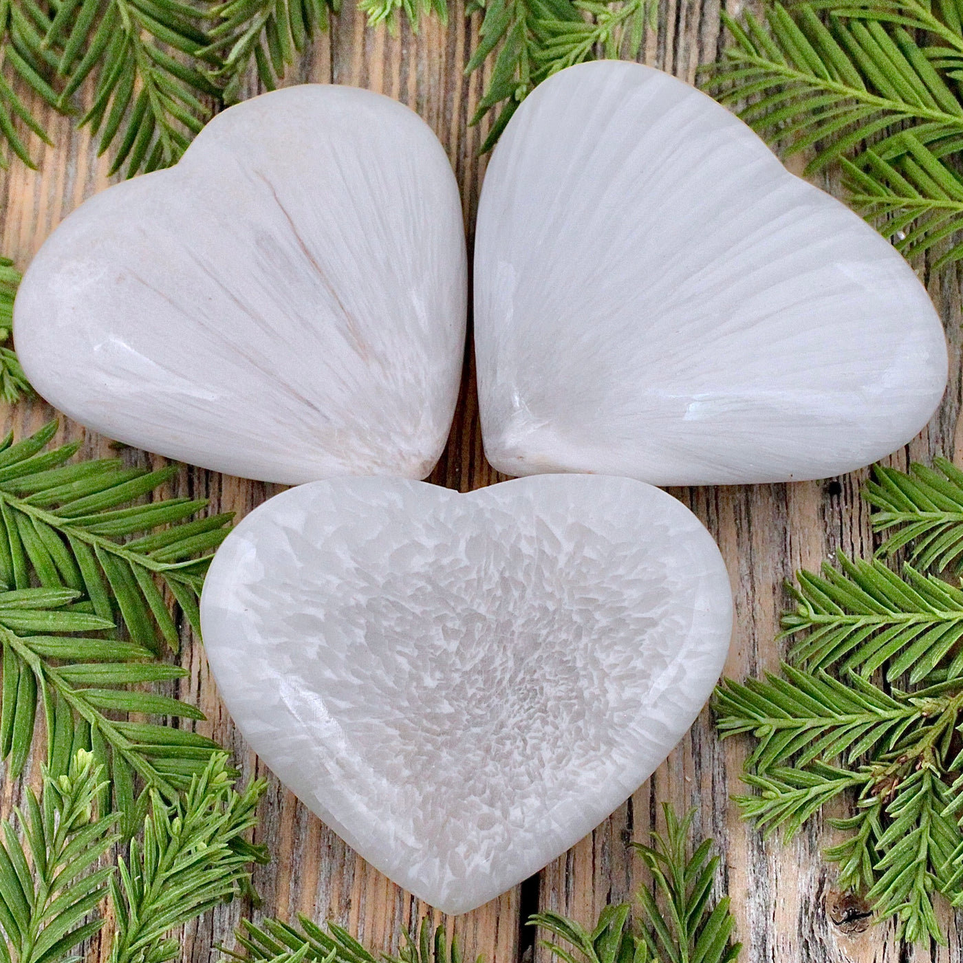 Scolecite Heart