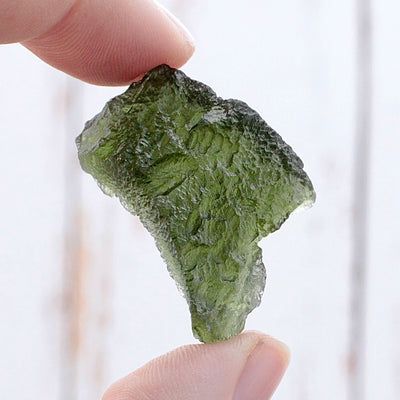 RC9562-Moldavite-Specimen-7.1g-to-7.8g-D