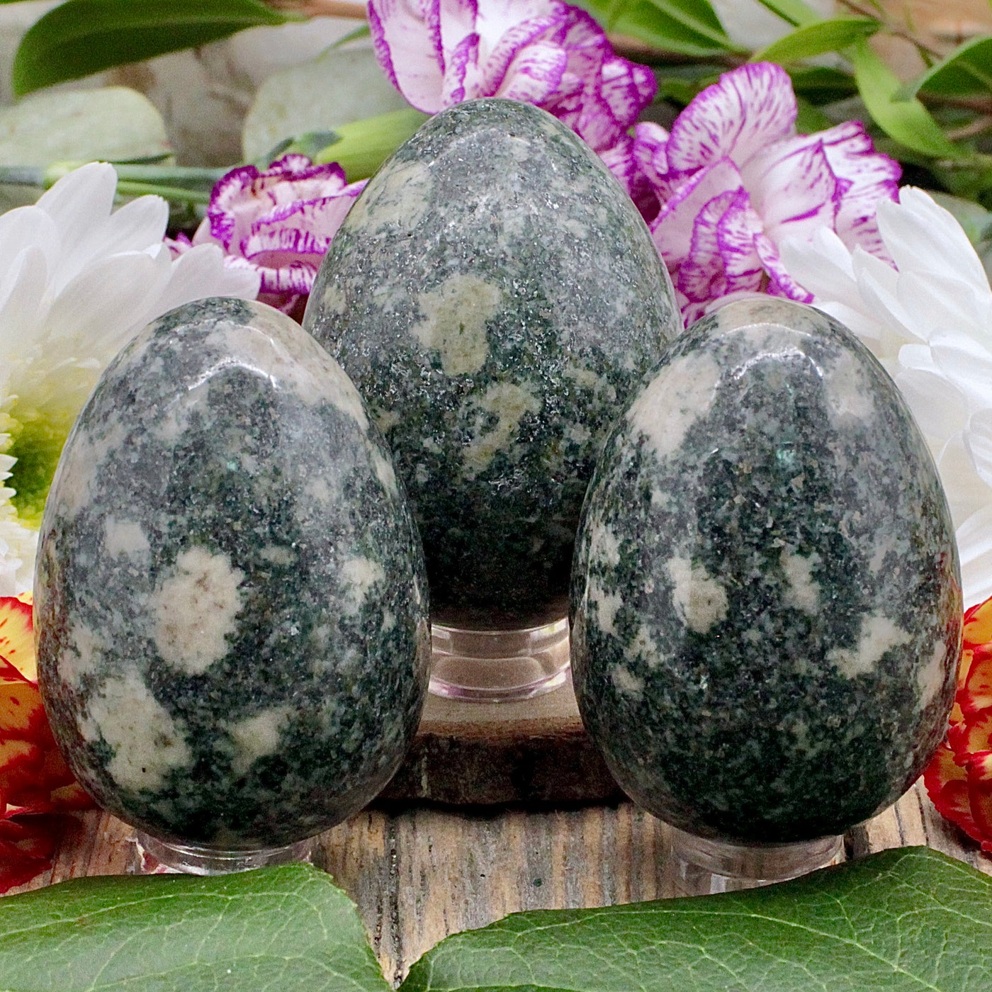 RC9737-Preseli-Bluestone-Egg