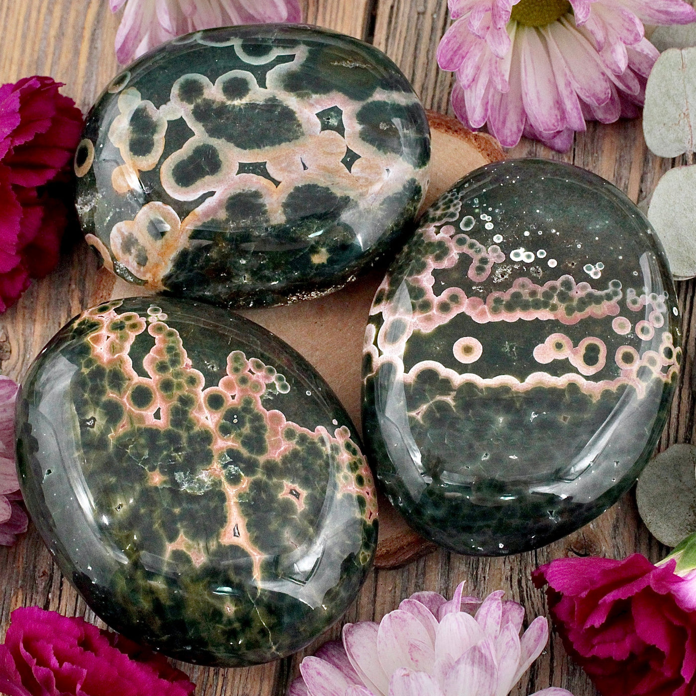 RC9904-Dark-Ocean-Jasper-Palm-Stone