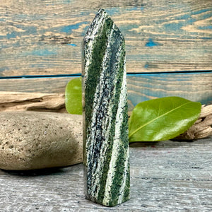 Silver-Stripe Green Jasper tower