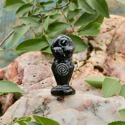 Onyx Mini Goddess Statue with Spiral Design