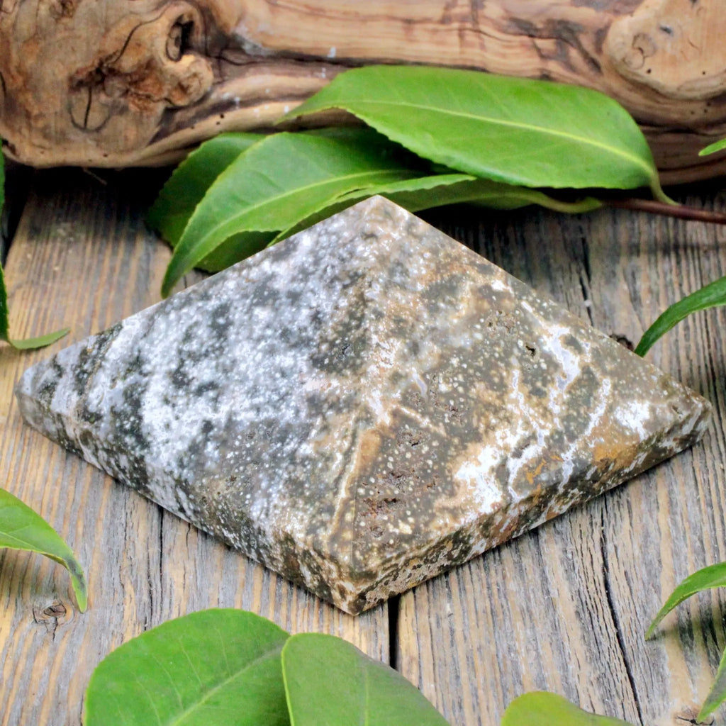 Ocean Jasper Pyramid – RockMama.com