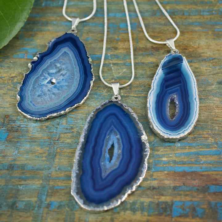 SC1547_Blue_Agate_Cave_Necklac
